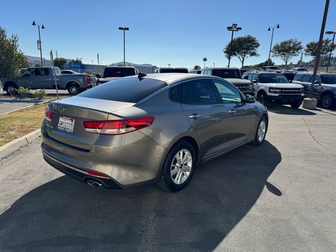 Used 2016 Kia Optima LX FWD image 5