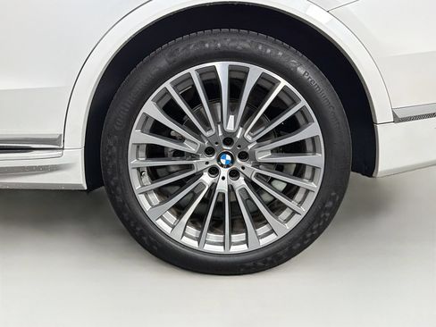 Used 2024 BMW X7 xDrive40i w/ Executive Package AWD/4WD image 36