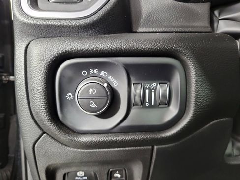 Used 2025 RAM 1500 Big Horn RWD image 13