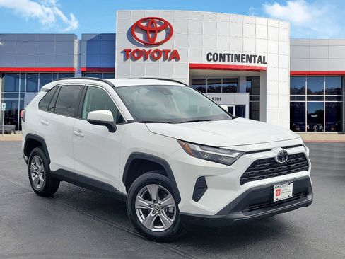 Certified 2025 Toyota RAV4 XLE AWD/4WD image 2
