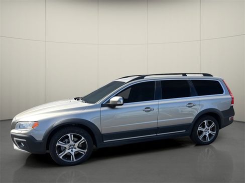 Used 2015 Volvo XC70 T6 Platinum image 3