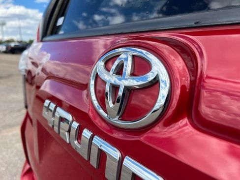 Used 2019 Toyota 4Runner SR5 AWD/4WD image 13