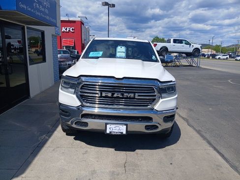 Used 2023 RAM 1500 Laramie AWD/4WD image 4