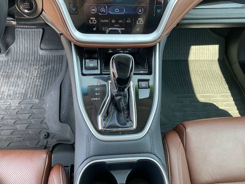 Used 2020 Subaru Outback Touring w/ Popular Package #2 AWD/4WD image 31
