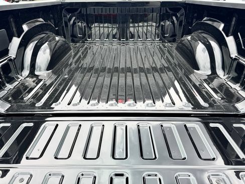 New 2026 RAM 1500 Big Horn AWD/4WD image 9