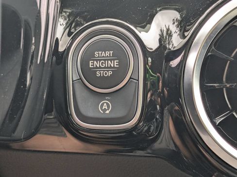Certified 2022 Mercedes-Benz GLA 250 4MATIC w/ Premium Package Lite image 13