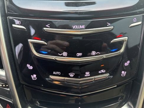 Used 2015 Cadillac SRX Premium image 17