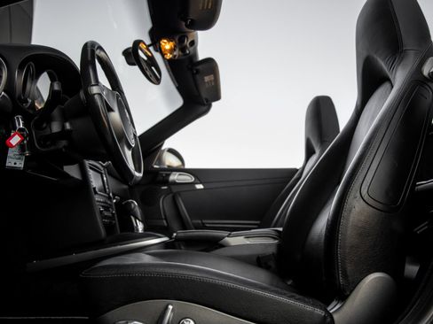 Used 2010 Porsche 911 Carrera S RWD image 25