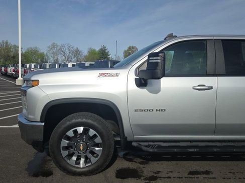 Used 2021 Chevrolet Silverado 2500 LT w/ Convenience Package AWD/4WD image 10