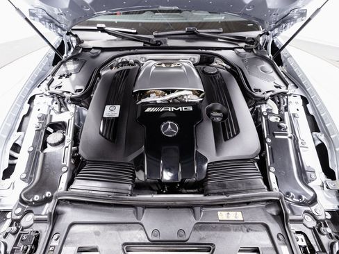 Used 2024 Mercedes-Benz SL 63 AMG 4MATIC image 36