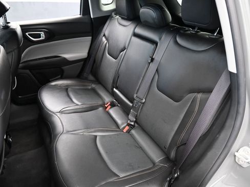 Used 2022 Jeep Compass Limited image 34