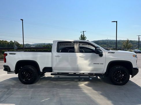 Used 2025 Chevrolet Silverado 3500 LT w/ Trail Boss Package AWD/4WD image 22