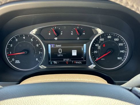 Used 2017 GMC Acadia SLT FWD image 25