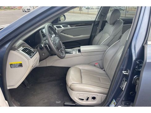 Used 2015 Hyundai Genesis 3.8 w/ Option Group 03 image 11