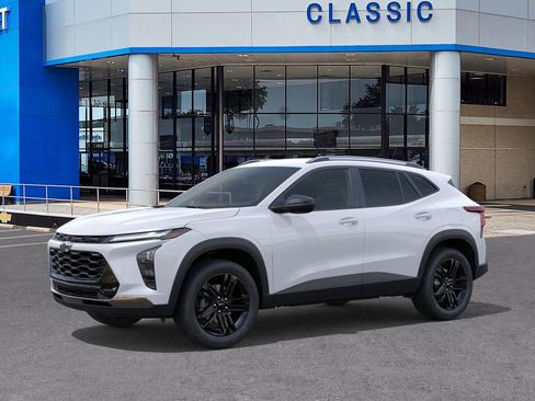 New 2026 Chevrolet Trax ACTIV w/ Driver Confidence Package image 2