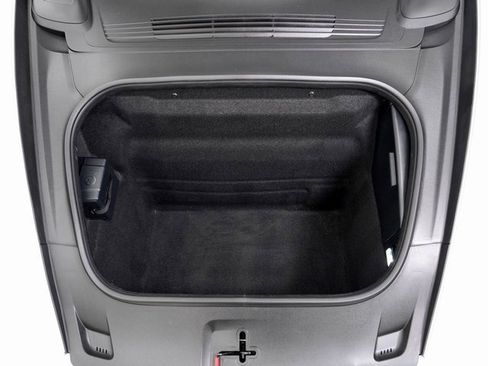 Used 2025 Porsche 911 Carrera 4 GTS image 31