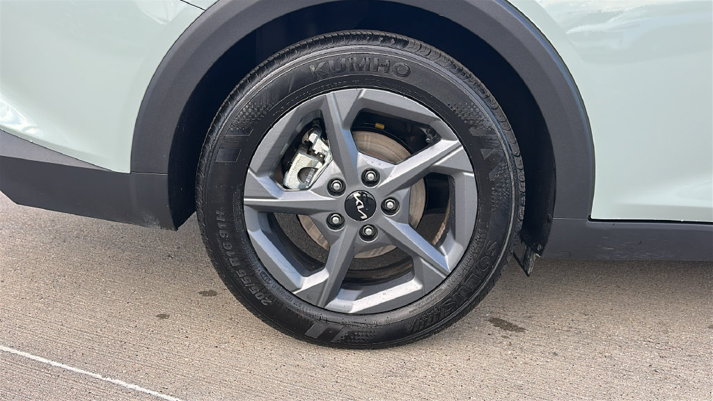 Used 2026 Kia K4 FWD image 16