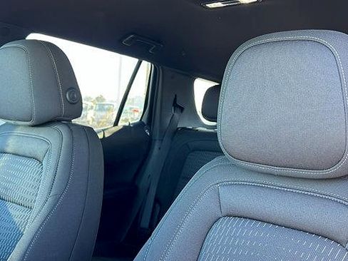 New 2026 Chevrolet Equinox LT image 18