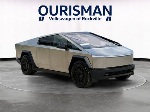 Used 2024 Tesla Cybertruck AWD Crew Cab image 1