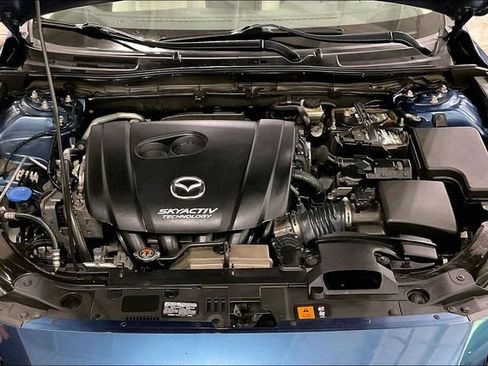 Used 2018 MAZDA MAZDA3 Grand Touring w/ Premium Equipment Package FWD image 10