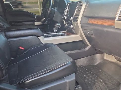 Used 2015 Ford F150 Lariat w/ Equipment Group 502A Luxury AWD/4WD image 8