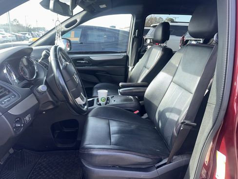 Used 2020 Dodge Grand Caravan GT image 4