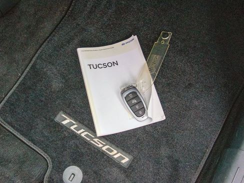 Used 2022 Hyundai Tucson SEL image 37