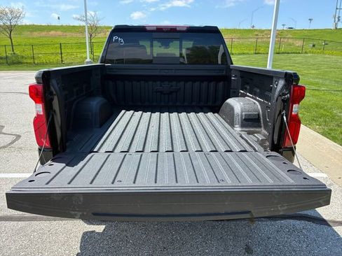 New 2026 Chevrolet Silverado 1500 LTZ w/ LTZ Premium Package AWD/4WD image 16