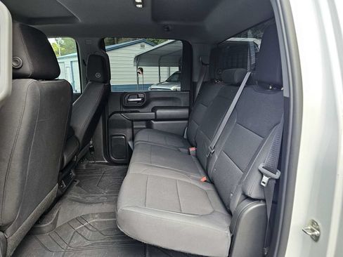 Used 2022 Chevrolet Silverado 2500 Custom w/ Custom Convenience Package AWD/4WD image 13