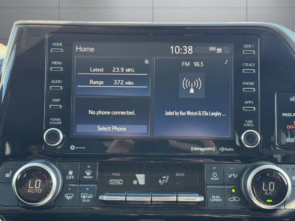Certified 2021 Toyota Highlander XLE AWD/4WD image 21