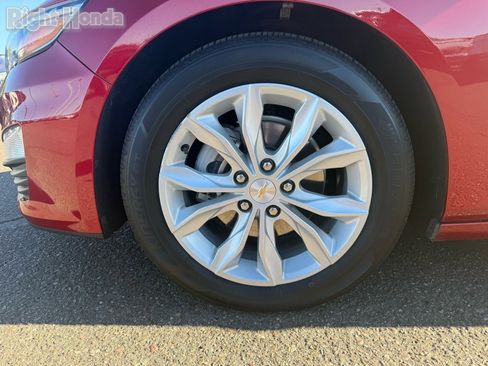 Used 2024 Chevrolet Malibu LT image 10