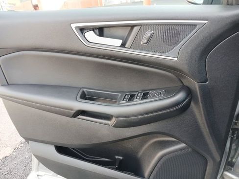 Used 2022 Ford Edge SEL image 21