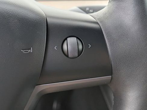 Used 2023 Tesla Model Y Long Range image 26