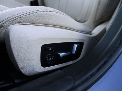 Used 2019 BMW 330i Sedan w/ Premium Package RWD image 16