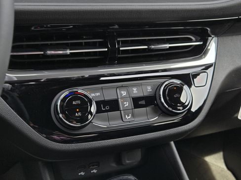 New 2026 Buick Envista Sport Touring image 11