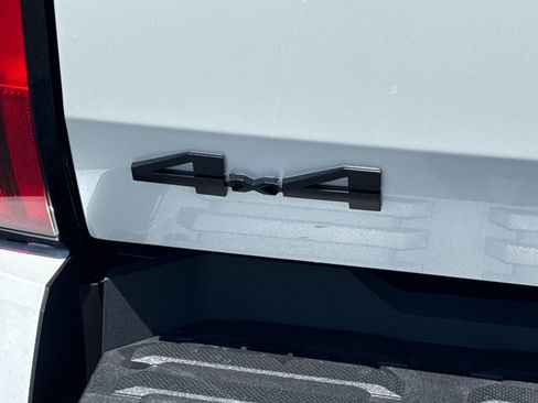 New 2026 Toyota Tundra Limited AWD/4WD image 9