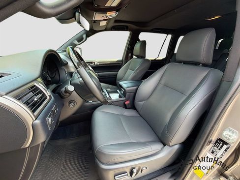 Used 2023 Lexus GX 460 Premium w/ Premium Package AWD/4WD image 11