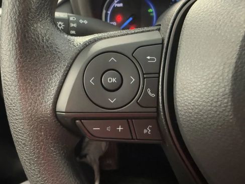 Used 2025 Toyota RAV4 LE AWD/4WD image 28
