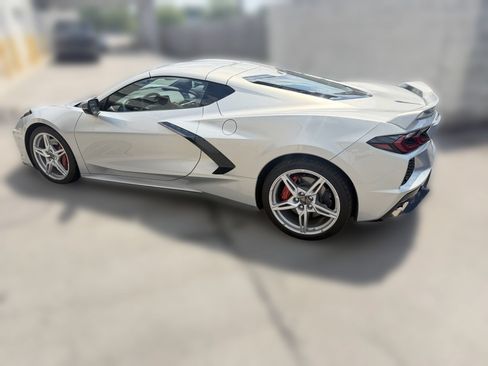 Used 2024 Chevrolet Corvette Stingray Premium Cpe w/ Z51 Performance Package RWD image 12
