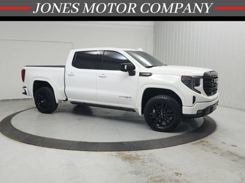 Used 2023 GMC Sierra 1500 AT4X AWD/4WD image 1