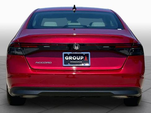 Used 2025 Honda Accord SE image 5