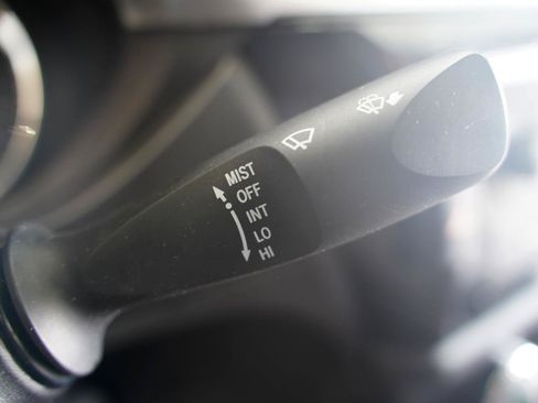 Used 2015 Toyota Corolla L FWD image 15