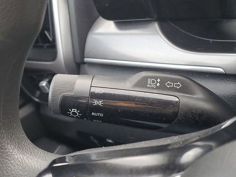 Used 2023 Kia Sorento LX image 15