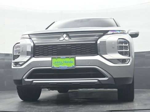 Used 2025 Mitsubishi Outlander SE AWD/4WD image 28