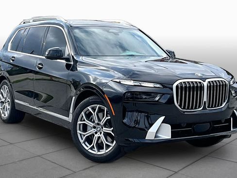 Used 2026 BMW X7 xDrive40i w/ Premium Package AWD/4WD image 2