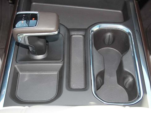 Used 2025 GMC Sierra 1500 SLT w/ SLT Premium Package AWD/4WD image 36