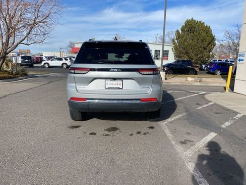 Used 2022 Jeep Grand Cherokee Limited image 6