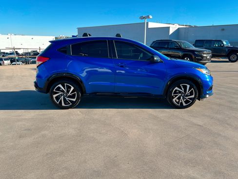 Used 2019 Honda HR-V Sport image 7