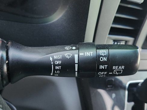 Used 2017 Toyota Sienna LE image 37