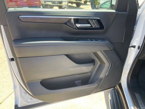 Certified 2025 Chevrolet Tahoe LT AWD/4WD image 22